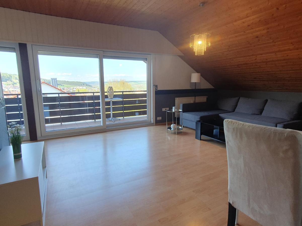 Wohnung Mit Ausblick In Tauberbischofsheim Exterior photo